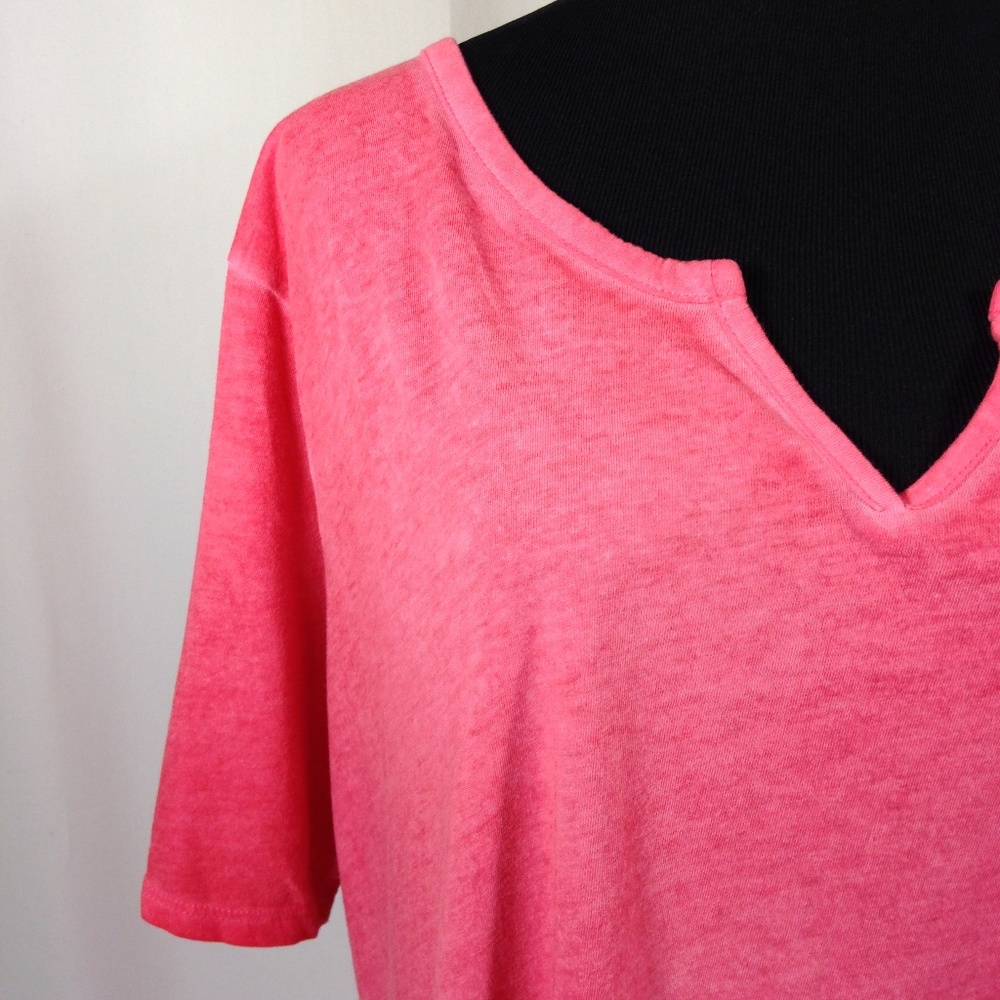 Super Soft V-neck Tee shirt 1X